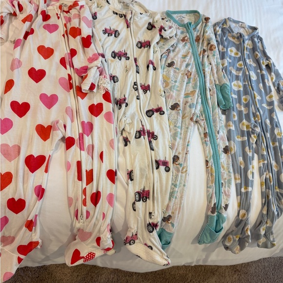 Angel Dear Footies - Bundle of 4
